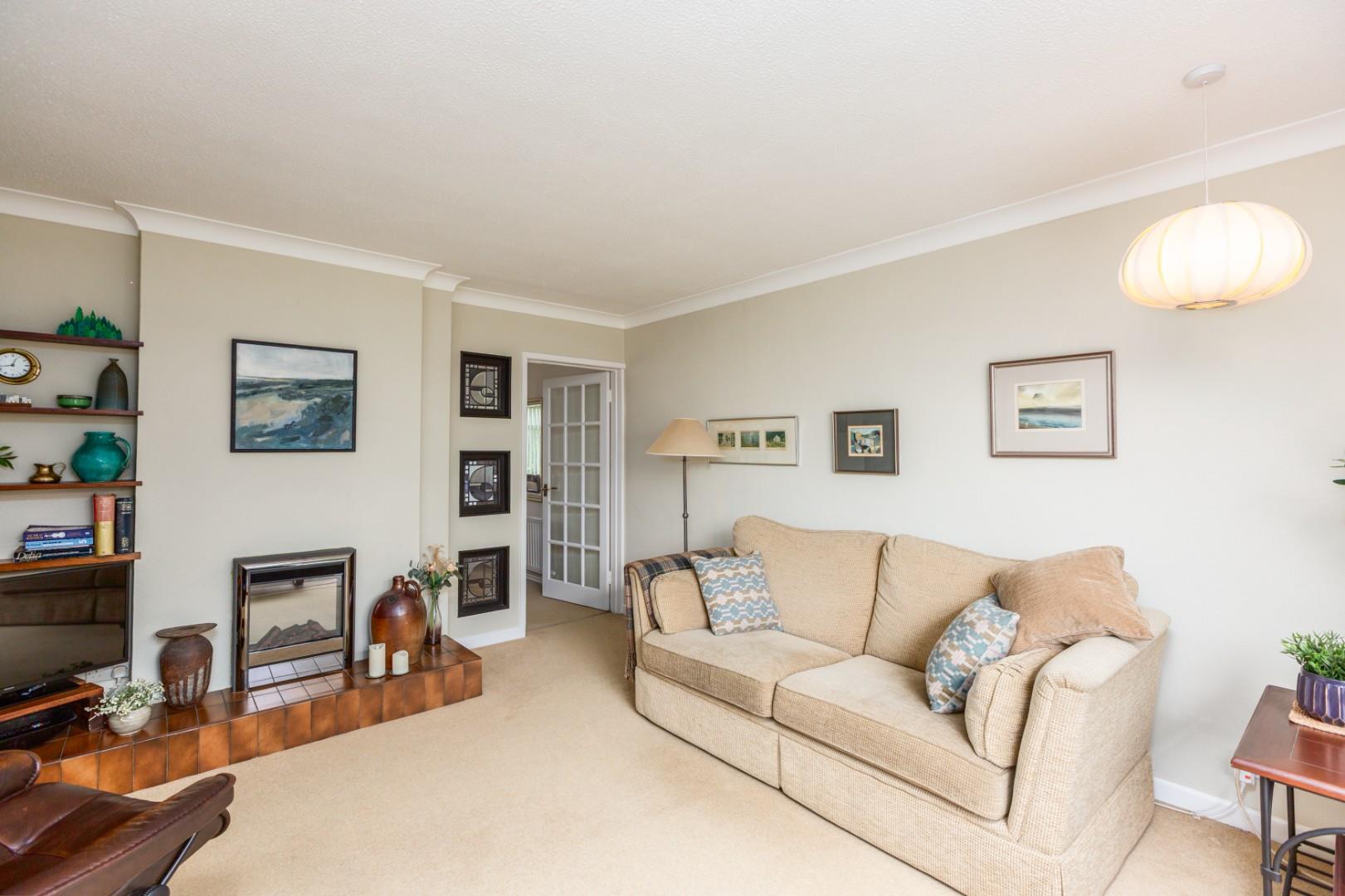 Westland Avenue, West Cross, Swansea, SA3 5NR
